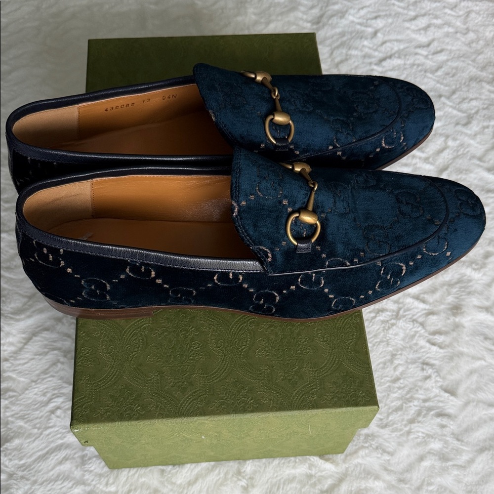 Authentic Gucci Navy Velvet Horsebit Loafers - Picture 5 of 7